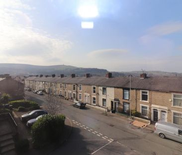 2 bedroom Flat To Let Total Size: 549 SQ FT - Photo 4