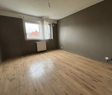 Location Appartement 2 pièces 61m² - Photo 3