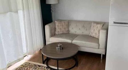 One bedroom flat in arkles bay - Photo 2