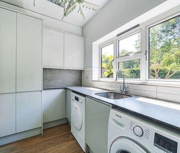 Abbotswood, Guildford, GU1 - Photo 4