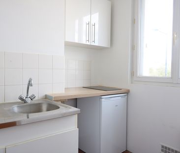 Location Appartement 1 pièce 33m² - Photo 6