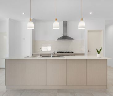 Welcome to 192 Clyde Avenue, Baldivis - a stunning family home - Photo 6