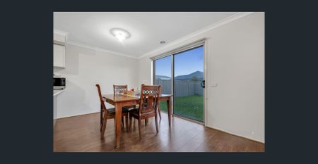 Contemporary Living Close to Schools, Shops & Parks! - Photo 4