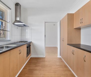 Modern Home in Great Location! - Photo 5