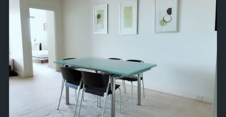 Stunning City Views Furnished Apartment - Photo 2