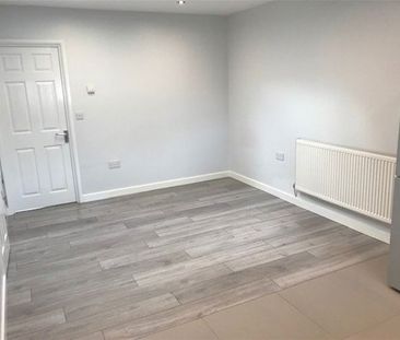 Donnington Bridge Road, Upper Flat, Cowley - Photo 5