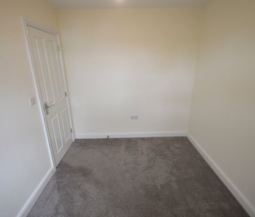 2 bedroom house to rent - Photo 1