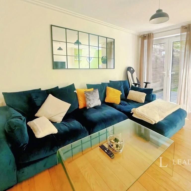 4 bedroom house to rent - Photo 1
