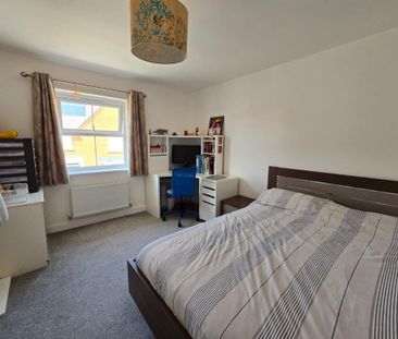 3 bedroom detached house to rent - Photo 2