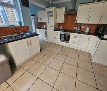 1 bedroom semi-detached house to rent - Photo 5