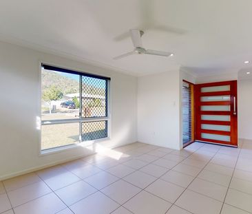 Discover modern family living in the heart of Norman Gardens! - Photo 1
