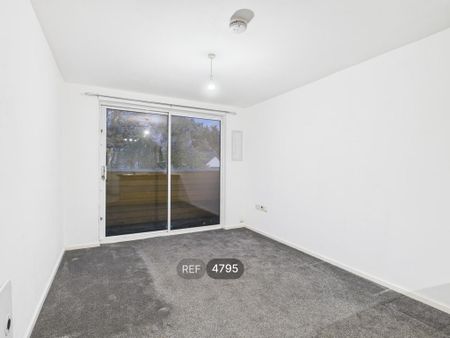 2 bedroom property to rent - Photo 4