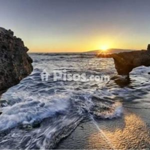 Apartamento en alquiler en Playa de San Juan - Photo 2