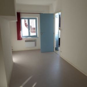 À louer / Appartement F3 / BESANCON CENTRE VILLE 1 C rue Mégevand 25000 BESANCON - Photo 4