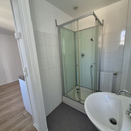 Location Appartement 1 pièce 22m² LILLE 59000 - Photo 4