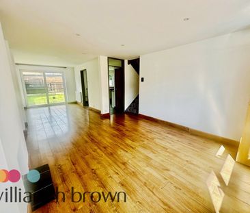 Vaughan Close, Braintree, Rayne - Photo 1