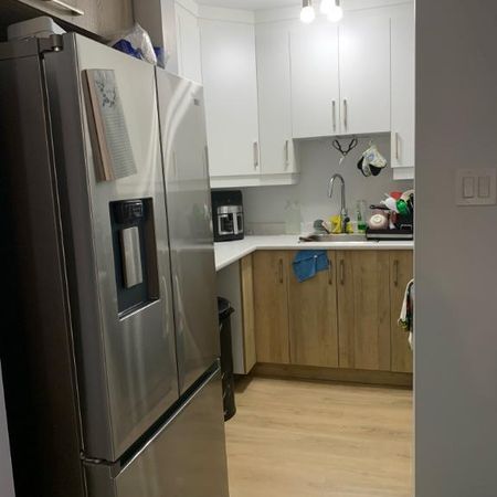 3 ½ LIBRE À PARTIR DU 1ER FÉVRIER - Photo 3