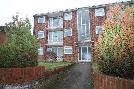 1 bedroom flat to rent - Photo 3