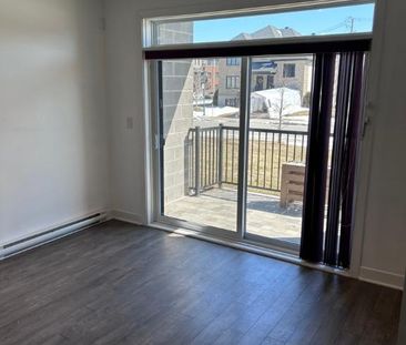 Superbe grand 3 1/2 Style Condo (Disponible immédiatement) - Photo 4