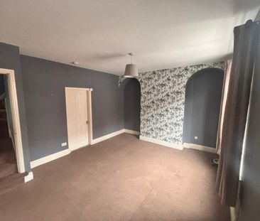 3 bed Terraced - To Let - Photo 3