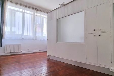 GRAND STUDIO - CENTRE VILLE - Photo 2