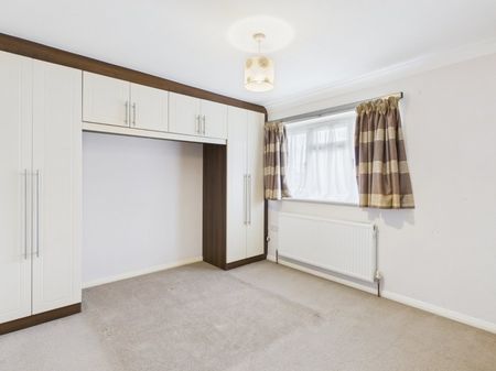 Hazell Way, Stoke Poges, Buckinghamshire,SL2 - Photo 5