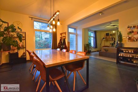 Ruime gezinswoning met 4 slaapkamers, tuin, terras en 2 staanplaatsen te huur - Photo 5