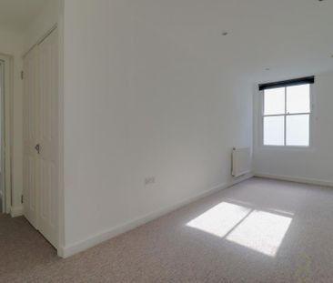 2 bedroom maisonette to rent - Photo 4