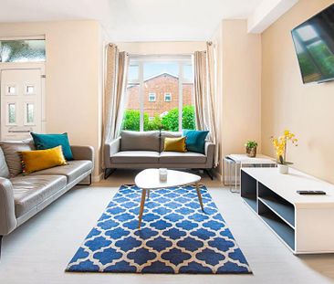 8 bedroom house to rent - Photo 2