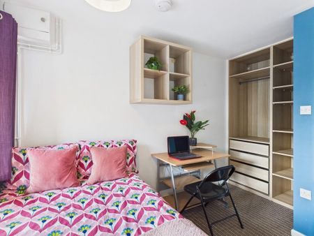 5 bedroom terraced house to rent - Photo 5