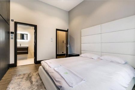 Philbeach Gardens, London, SW5 flat to rent - Photo 2