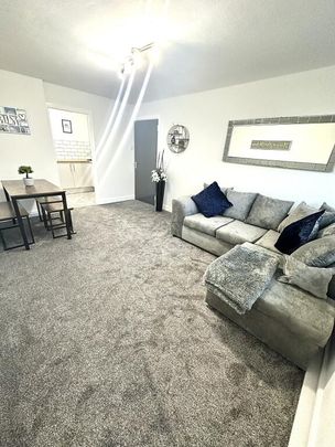13B Moylena House, Benmore Drive, Belfast, BT10 0EG - Photo 1