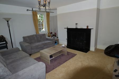 4 bedroom House To Let in Chelmsford - Photo 2