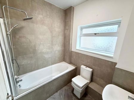 3 bedroom terraced house to rent - Photo 5