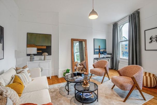 3 bedroom flat to rent - Photo 1