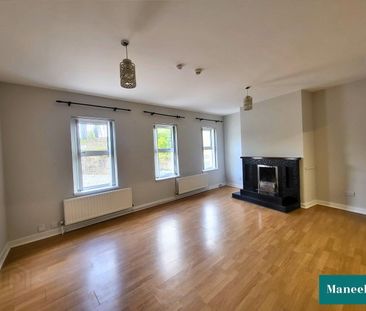 10a Castle Hill - Photo 1