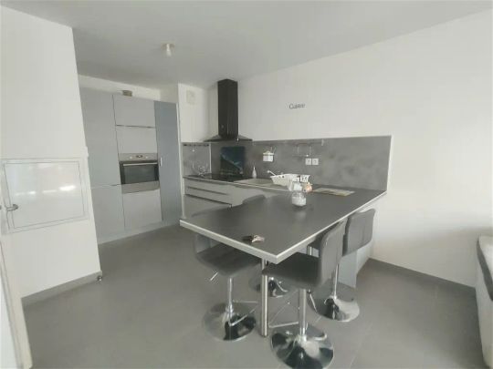 Location appartement 2 pièces - 42m² à Martigues (13500) - Photo 1