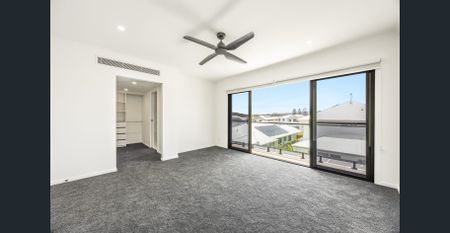 The Ultimate Coastal Family Escape - Photo 2