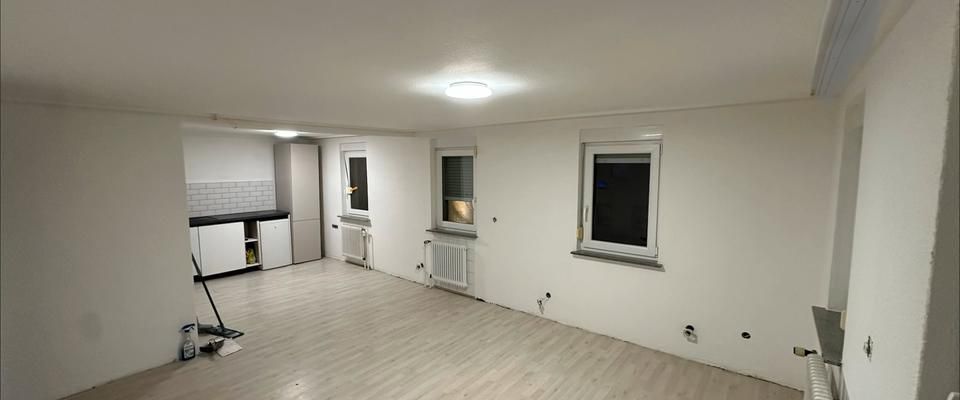 Helle 1-Zimmer-Wohnung mit Küche in Schömberg - Foto 1