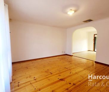 Stylish Single Level Living! - Photo 2