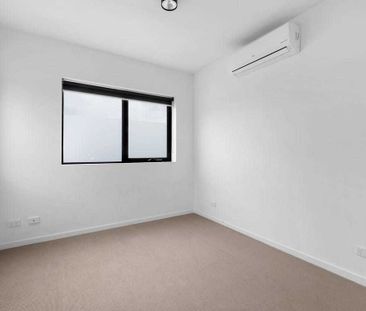 Convenient Location - Photo 2