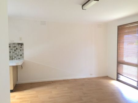 Quiet Court Location - Parkland View - Photo 2
