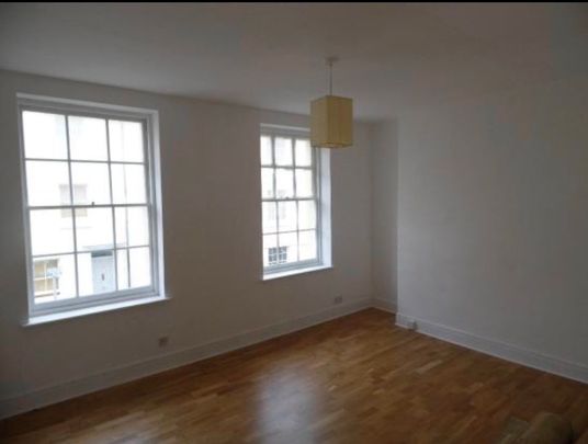 2 Bed Maisonette, Lower Market Street, BN3 - Photo 1