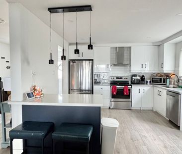 For Lease - 735 Pam Crescent Unit# Main&2nd, Newmarket, Ontario - Photo 5