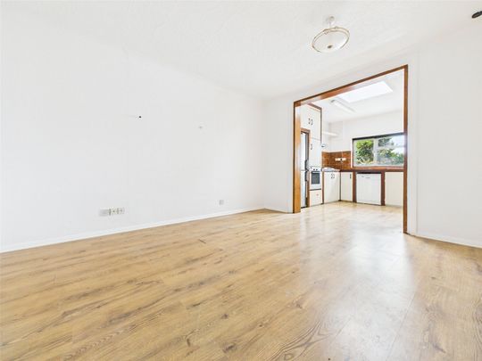 Heath Road, Hounslow, TW3 - Photo 1