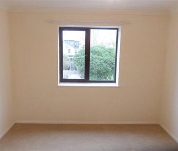 1 bedroom retirement property to rent - Photo 2