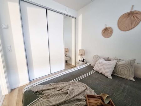 Nyopført 2-værelses lejlighed i flot og moderne boligkompleks - Foto 4