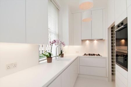 4 bedroom flat to rent - Photo 5