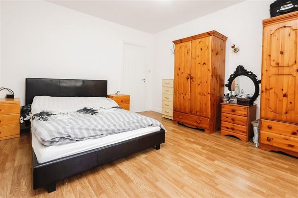 Kingsbury Road, Erdington - Photo 1