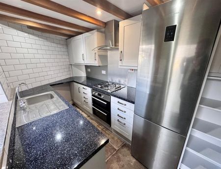 2 Bedroom Detached To Let - Photo 3